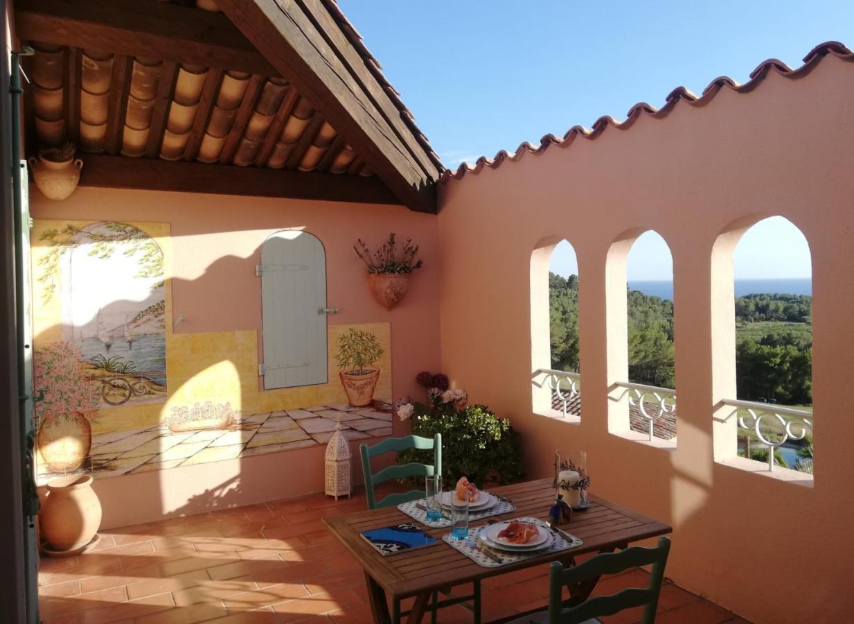 Hameau Des Amandiers - Vue Mer, Golf Et Vignes Apartment Saint-Cyr-sur-Mer Luaran gambar