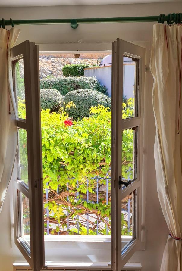 Hameau Des Amandiers - Vue Mer, Golf Et Vignes Apartment Saint-Cyr-sur-Mer Luaran gambar