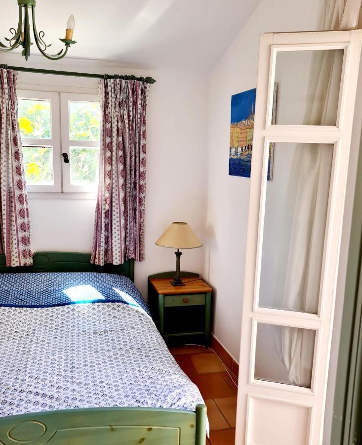 Hameau Des Amandiers - Vue Mer, Golf Et Vignes Apartment Saint-Cyr-sur-Mer Luaran gambar